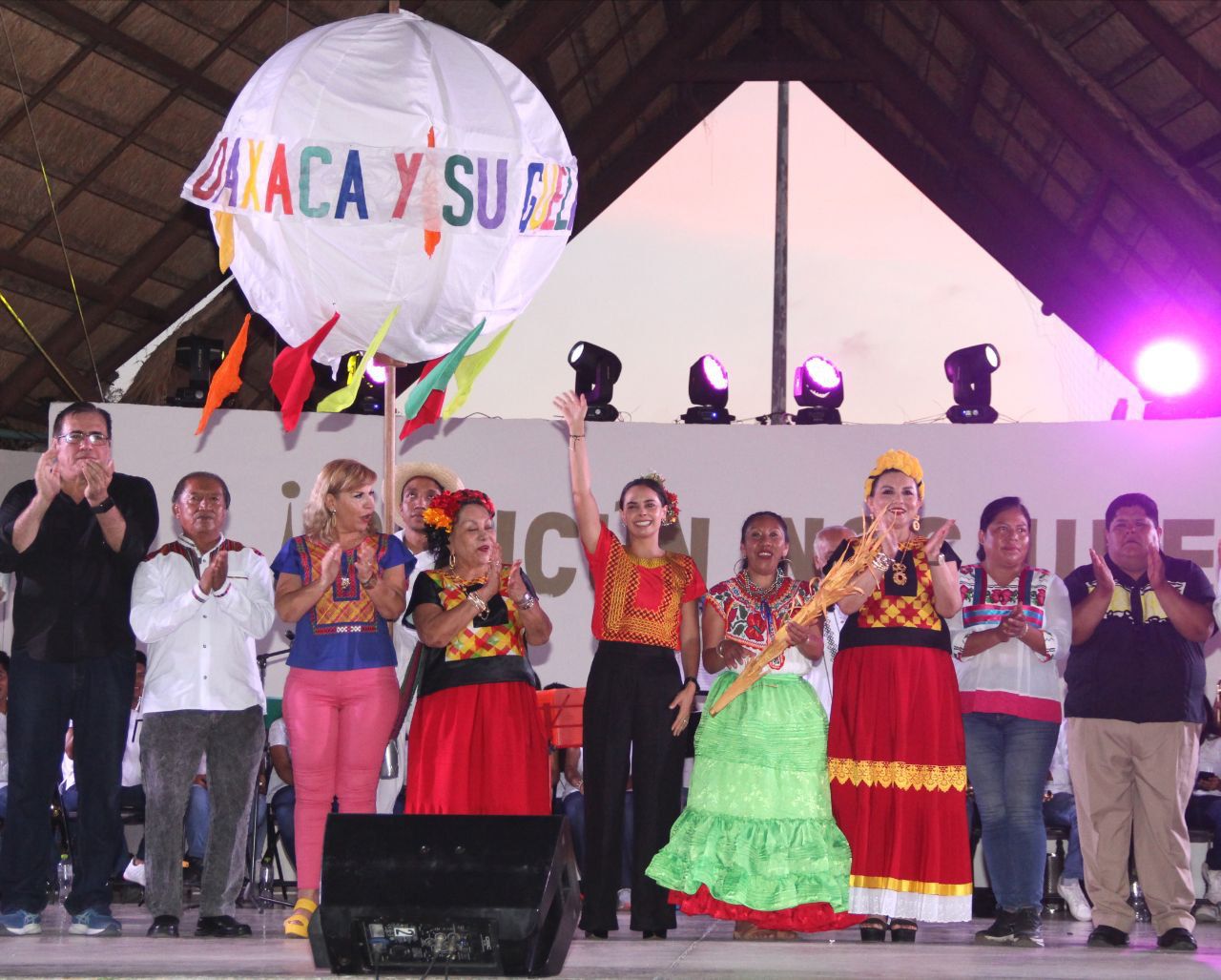 uploads/6/32/01 (403).Jpeg